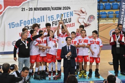 Paten Futbolunda Türkiye ve İran Dünya Şampiyonu oldu
