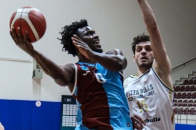 Trabzonspor Basketbol takımı deplasmanda galip