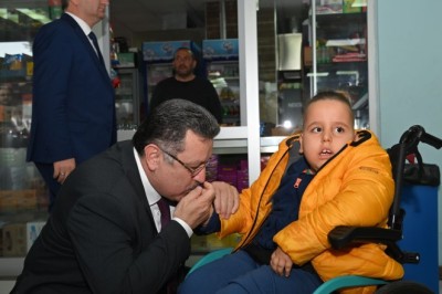 Ahmet Metin Genç'ten Resul Emre'ye destek çağrısı
