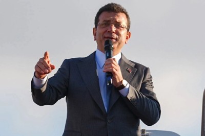 Ekrem İmamoğlu’ndan asgari ücret tepkisi: “Cebimizdeki parayı pul ettiler”