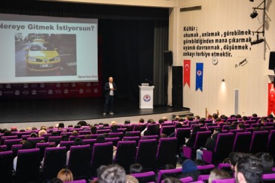 Büyükşehir Belediyesi'nden üniversite adaylarına destek semineri