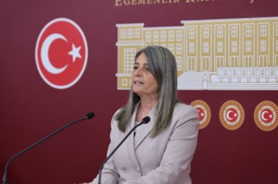 Suiçmez: Trabzon'un bölgenin merkezi olma konumundan çıkarılmasını kabul etmiyoruz