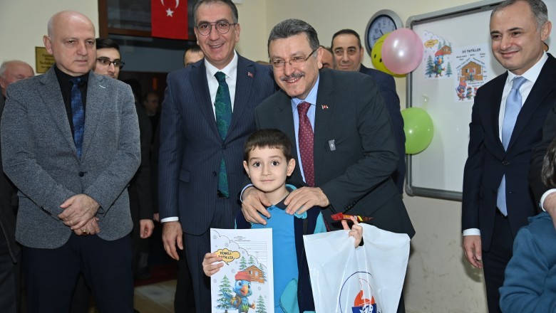 Başkan Genç, karne heyecanına ortak oldu