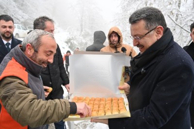 Başkan Genç, karla mücadele çalışmalarına katıldı