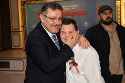 Başkan Genç'ten Otizim Yaşam Merkezi müjdesi