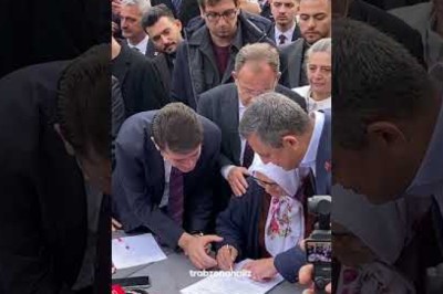 Özgür Özel, Ekrem İmamoğlu'nun köyünde imza kampanyası başlattı!