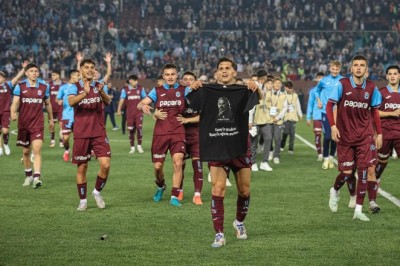 Trabzonspor'un gençleri yarı finalde!