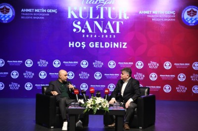 Tolunay Kafkas, sevenleriyle bir araya geldi