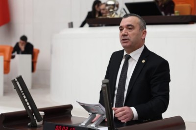 İYİ Parti Trabzon Milletvekili Yavuz Aydın, bölgenin deprem tehlikesini TBMM’ye taşıdı