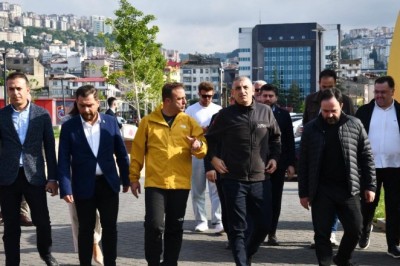 Haluk Bayraktar'dan babasının adını taşıyan bilim merkezine ziyaret