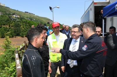 Başkan Genç: Temizlik çalışmaları bu akşam tamamlanacak