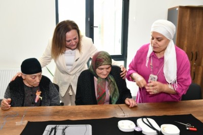 Huzurevi sakinleri hünerlerini gösterdi