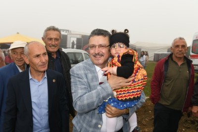 Başkan Genç’ten, Çalköy Hırsafa Yayla Şenliği’nde birlik ve dayanışma vurgusu