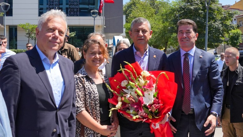 CHP Genel Başkanı Özel, Başkan Kaya'yı ziyaret etti