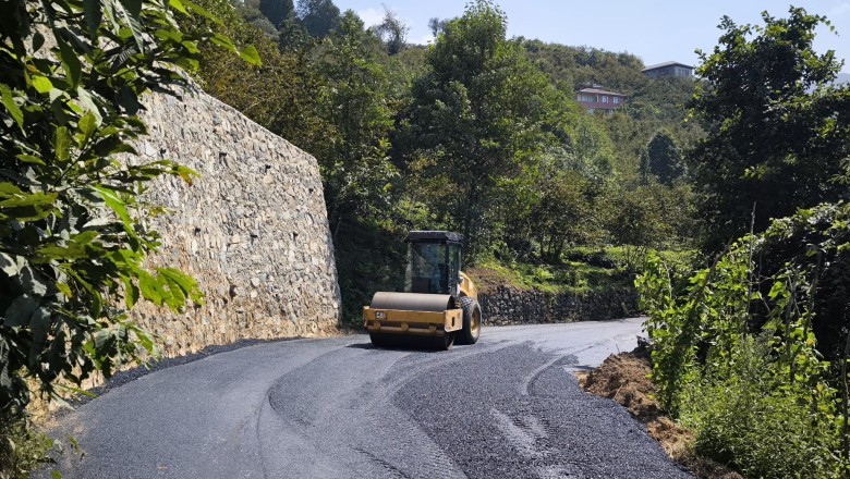 Trabzon'un 18 ilçesinde yollar yenileniyor