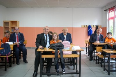 Trabzon'da ilk ders zili çaldı
