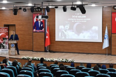 Atatürk'ün Trabzon'a gelişinin 101. yıl dönümünde, 'Atatürk Trabzon'da belgeseli gösterildi