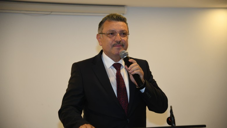 Büyükşehir'den 10 bin öğrenciye dijital eğitim desteği