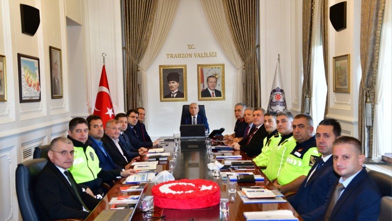 Trafik Güvenliği Koordinasyon Toplantısı Vali Aziz Yıldırım başkanlığında gerçekleştirildi