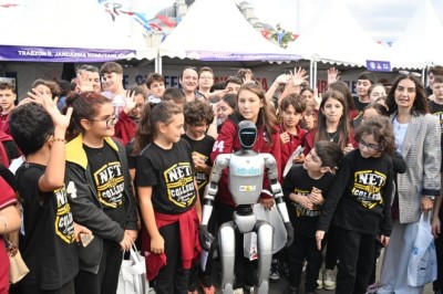 Trabzon'da Bilim Şenliği sürüyor