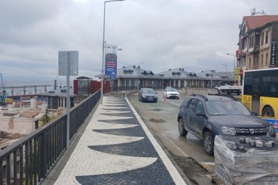 Büyükşehir 18 ilçede sorunları çözüyor