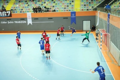 Trabzon Deplasmanında Beşiktaş Hentbol, Trabzon Büyükşehir’i Farklı Geçti!
