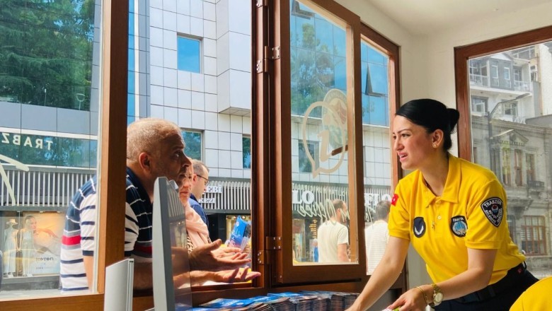 Büyükşehir on binlerce turiste yardımcı oldu