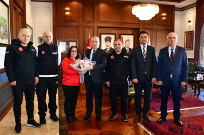 Vali Yıldırım AFAD personelini kabul etti
