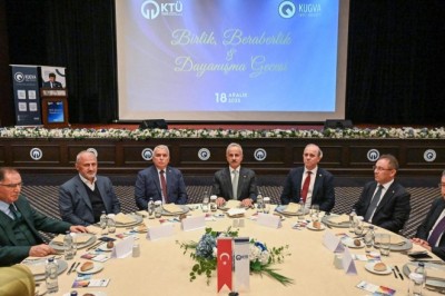 Vali Yıldırım KUGVA'nın Dayanışma Gecesine katıldı