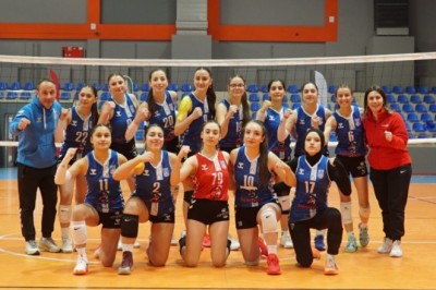 Karadeniz Derbisinde Kazanan Beşikdüzü Voleybol oldu!
