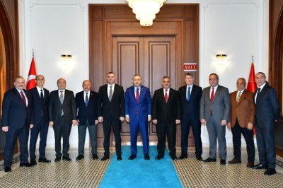 MHP Trabzon İl Başkanlığı Vali Tahir Şahin'i ziyaret etti