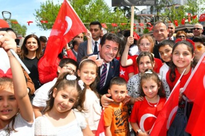 23 Nisan coşkusu, Trabzon Akvaryum'da yaşayacak