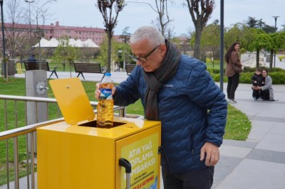 Ortahisar Belediyesi, atık yağ toplama kumbaralarını hizmete sundu