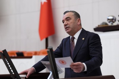 Yavuz Aydın’dan yaş çay fiyatına tepki: “35 lira deniliyor ama üreticiye fiilen 32-33 lira reva görülüyor”