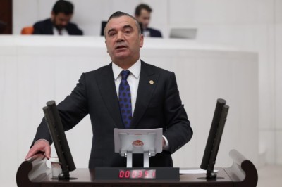 İYİ Parti Trabzon Milletvekili Yavuz Aydın’dan Trabzon’daki elektrik kesintilerine tepki: “Temel hizmete erişim lütuf değil, haktır”