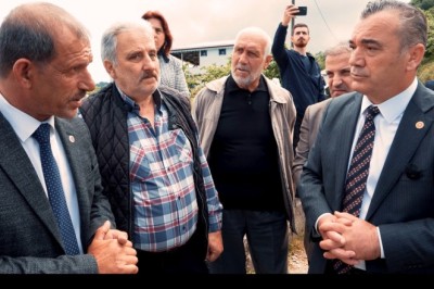 İYİ Parti Trabzon Milletvekili Yavuz Aydın Arsin’de 7 yıldır çözülemeyen heyelan sorunuyla ilgili çözüm çağrısında bulundu