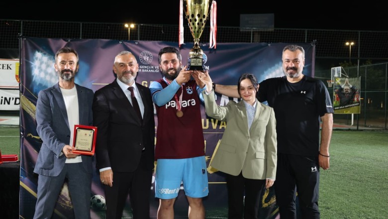 4. Geleneksel Arsin Halı Saha Futbol Turnuvası'nın şamipiyonu belli oldu